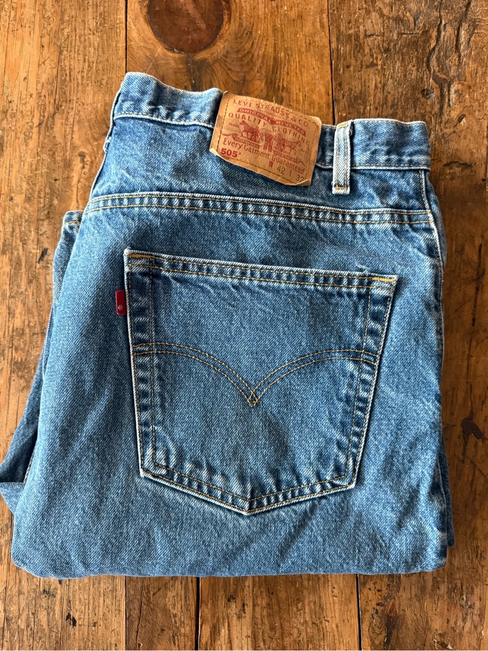 Levis 505 Med Wash Vintage Jeans Size 42x32